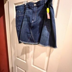 Stylish Blue Denim Skirt